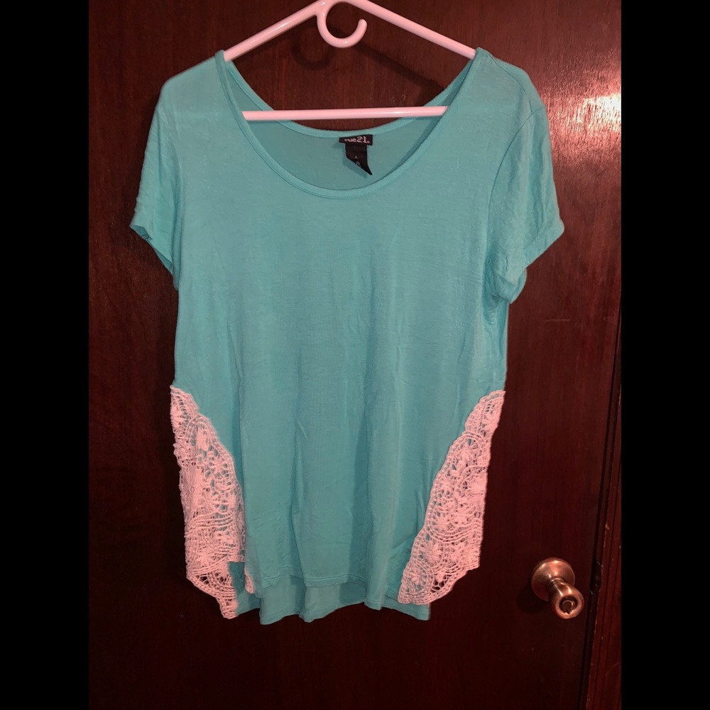 Rue21 top.🍀